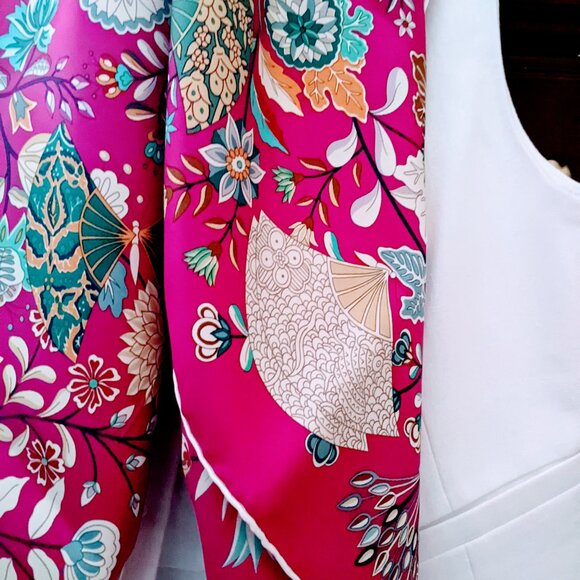 Hermes Silk Scarf "Fleurs et Papillons de Tissus" Carre 90 - Picture 4 of 11